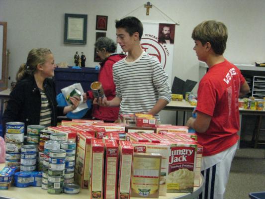 2012 food drive