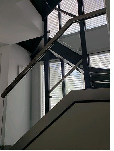 New-Glass-Railing-Pics-2-20-vert3